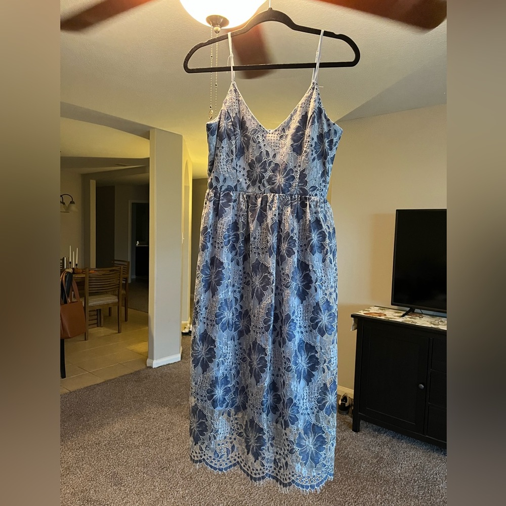 Blue Floral Lace Spaghetti Strapped Dress
